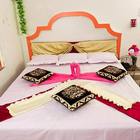 Jayanti Hotel Tarapith Exteriör bild