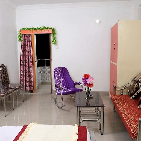 Jayanti Hotel Tarapith Exteriör bild