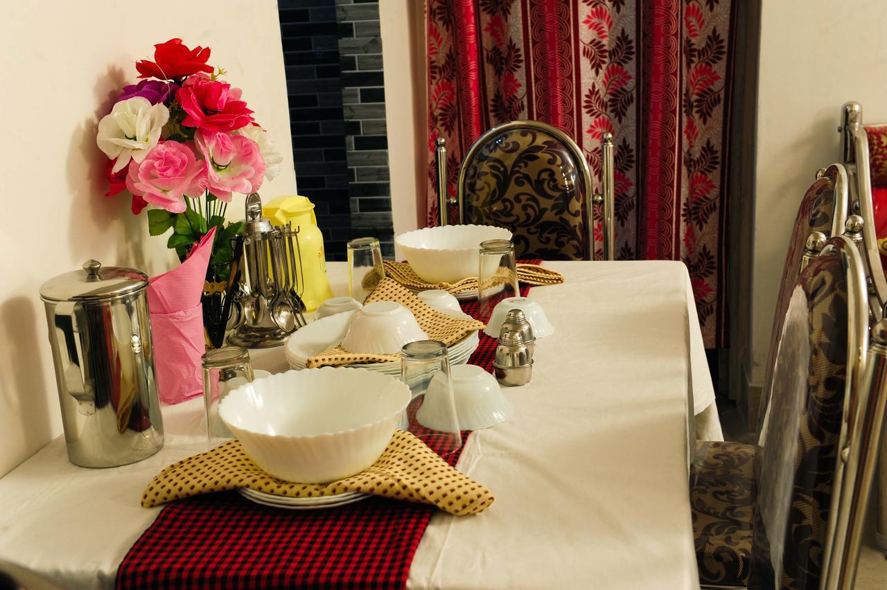 Jayanti Hotel Tarapith Exteriör bild