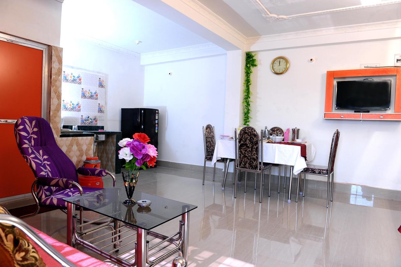 Jayanti Hotel Tarapith Exteriör bild