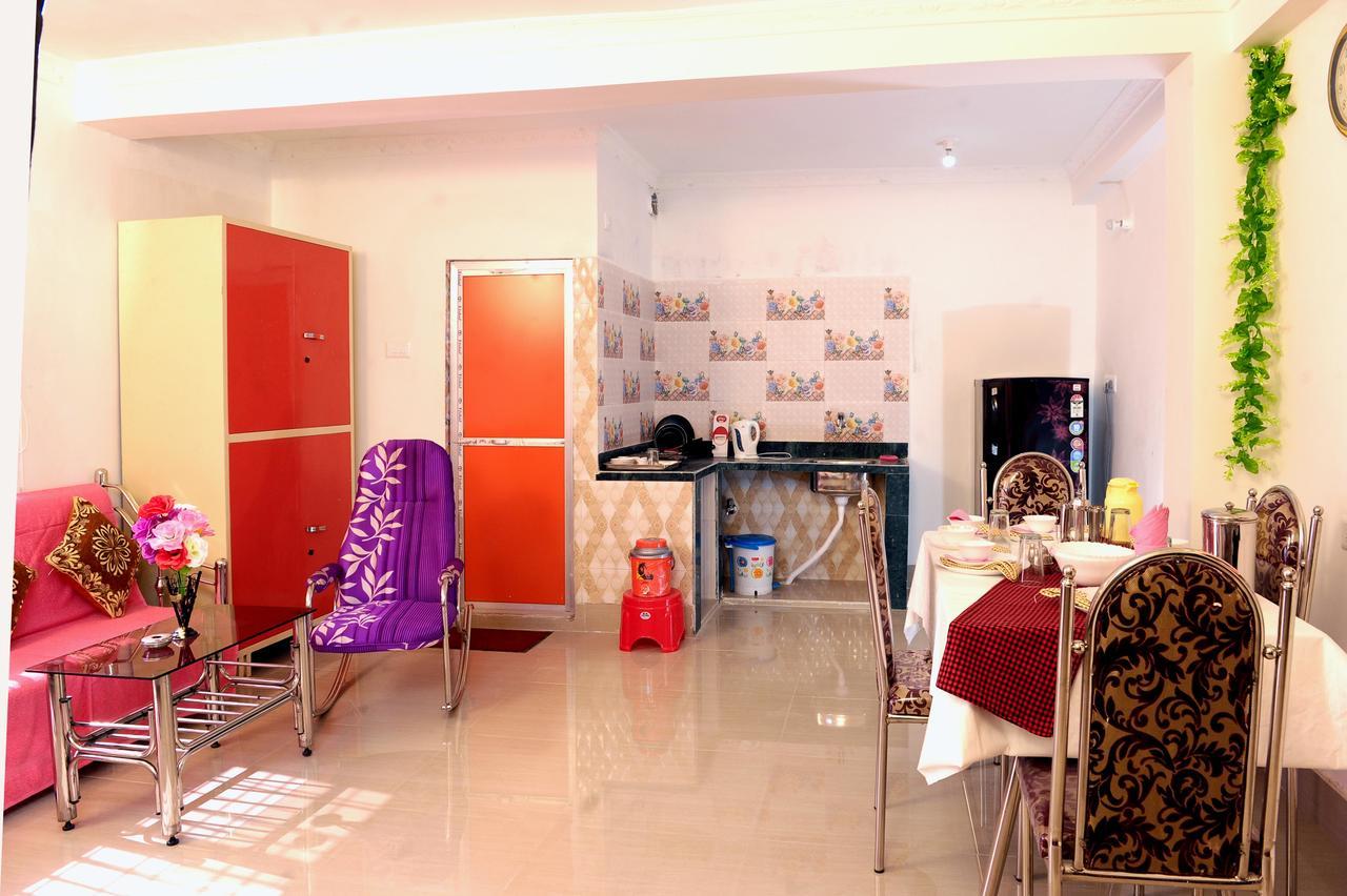Jayanti Hotel Tarapith Exteriör bild