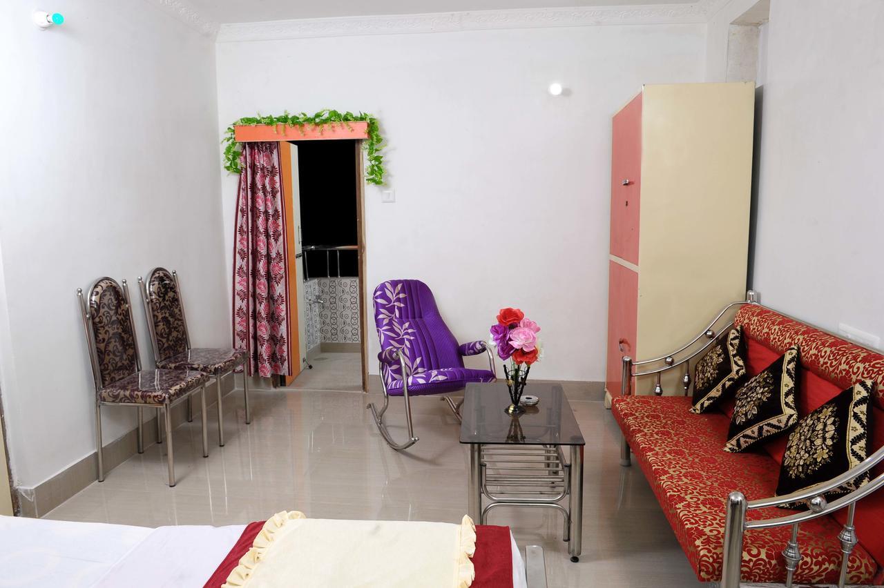 Jayanti Hotel Tarapith Exteriör bild